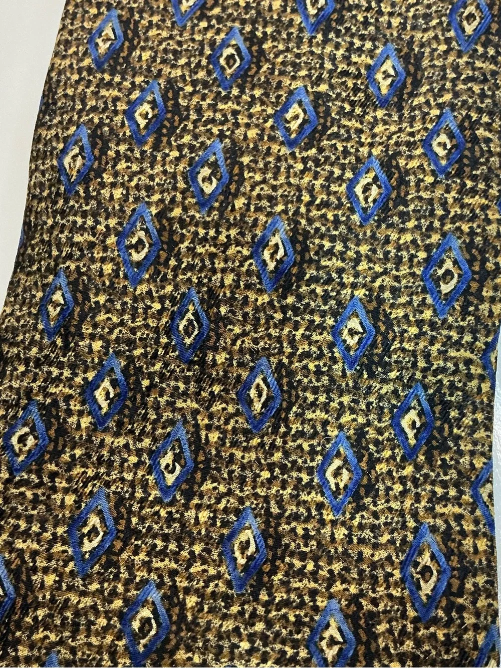 Robert Talbott Studio Brown Tie with Blue Diamond Motif